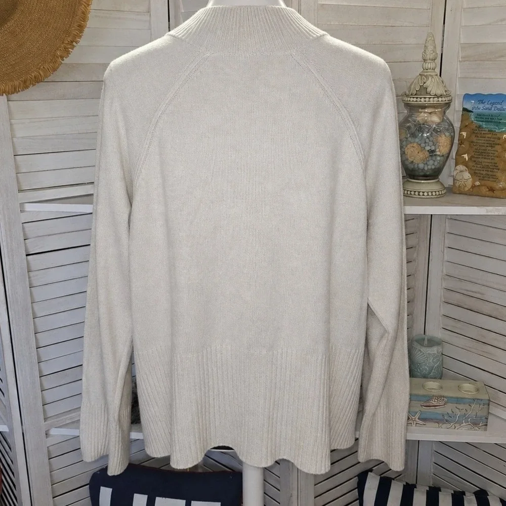 Cyprus Pullover Light Gray Asymetrical Split Bottom SweaterWide Sleeves Size XL